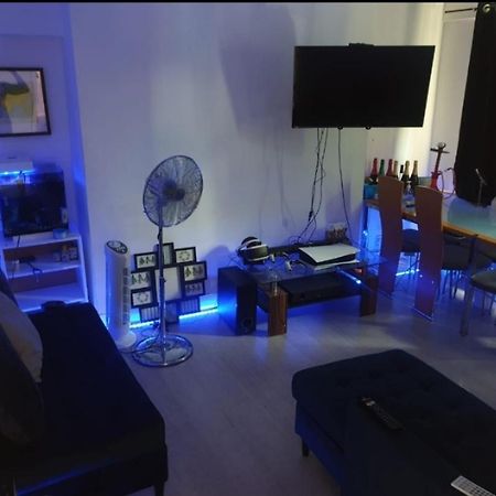 Lovely 1 Bedroom Apartment 5 Mins From Shorditch Londra Esterno foto